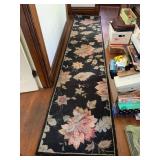 SAFAVIEH RUNNER RUG, FLORAL PATTERN, BLACK