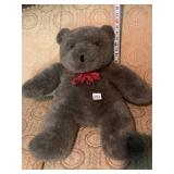 1985 CHARM CO. TEDDY BEAR, PLUSH FUR, PLAID BOW