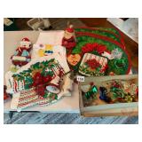 ASSORTED CHRISTMAS KITCHEN TEXTILES, POINSETTIA