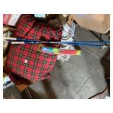 REC 341 FIBREGLASS SKI POLES, MODERN KITE IN