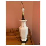 CERAMIC TABLE LAMP, HEXAGONAL WHITE BODY, BLACK