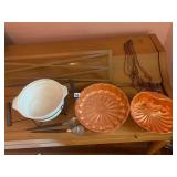 WHITE CERAMIC CASSEROLE DISH, METAL WARMING STAND