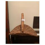 WOVEN WICKER BASKET, SWING HANDLE, OPEN WEAVE