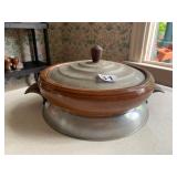 BROWN BETTY CASSEROLE DISH, EARTHENWARE, METAL
