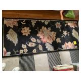 SAFAVIEH, WOOL AREA RUG, BLACK GROUND, FLORAL