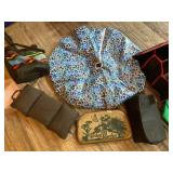 MOSAIC PATTERN TREE SKIRT, GARDEN KNEELER PAD,