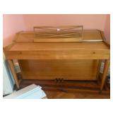 BALDWIN ACROSONIC CONSOLE PIANO, LIGHT WOOD