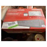 MAGNAVOX DVD PLAYER & 4 HEAD HI-FI VIDEO CASSETTE