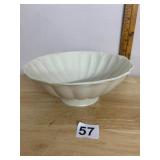 LENOX FLUTED SERVING BOWL, WHITE PORCELAIN, GOLD