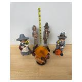 THANKSGIVING FIGURINES, INCLUDES PILGRIM COUPLE,
