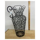 METAL WIRE PITCHER, SCROLLWORK DESIGN, BLACK