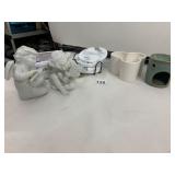 ASSORTED DECORATIVE ITEMS, INCLUDES PORCELAIN