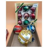 PYRAMID GLASS ORNAMENT SET, INCLUDES DECORATIVE
