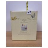 LENOX BUTTERFLY MEADOW HEN COVERED BOWL,