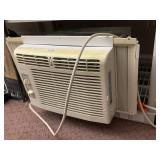 FRIGIDAIRE WINDOW AIR CONDITIONER, ROTARY DIAL