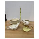 ASSORTED CERAMIC SERVING PIECES, INCLUDES POTTERY