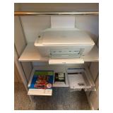 HP DESKJET PRINTER, INCLUDES HP PHOTO PAPER,