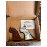 RUGER PISTOL GRIPS, INCLUDES ONE PAIR WALNUT WOOD