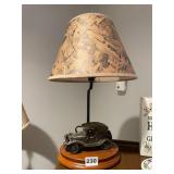 TABLE LAMP, BRONZE-TONE CAR BASE, WOODEN PLINTH,