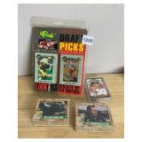 ASSORTED SPORTS TRADING CARDS, INCLUDES 1991