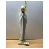 PORCELAIN MADONNA FIGURINE, PRAYING POSE, MATTE