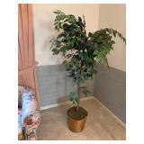 ARTIFICIAL FICUS TREE, PLASTIC LEAVES, WOVEN