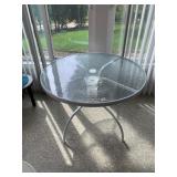 METAL FRAME PATIO TABLE, ROUND, TEXTURED GLASS