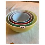 PYREX NESTING MIXING BOWL SET, PRIMARY COLORS,