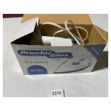 PROCTOR SILEX STEAM IRON, WHITE PLASTIC HOUSING,