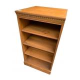 PINE BOOKSHELF, FOUR FIXED SHELVES, CROWN MOLDING
