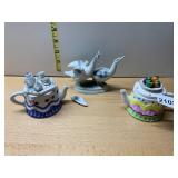 GEROLD & CO. PORCELAIN GEESE FIGURINE, MINIATURE