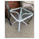 METAL FRAME STOOL, GLASS TOP, WHITE FINISH,