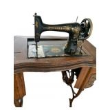 THE FREE SEWING MACHINE CO. TREADLE SEWING MACHINE