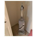 ORECK XL UPRIGHT VACUUM, MODEL XL2600HH, CELOC