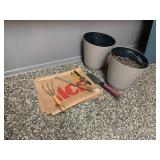 GARDEN TOOLS, INCLUDES HAND RAKE, WEEDER,
