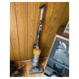 DYSON DC40 ORIGIN UPRIGHT VACUUM, BALL