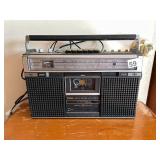 GENERAL ELECTRIC STEREO CASSETTE RECORDER, AM/FM