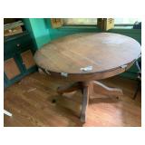 OAK PEDESTAL DINING TABLE, ROUND TOP, FOUR-LEGGED