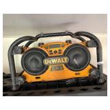 DEWALT DC011 WORKSITE RADIO CHARGER, 7.2-18V.