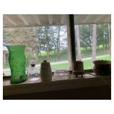 ASSORTED GLASSWARE, INCLUDES GREEN TEXTURED VASE,