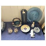 ASSORTED DECORATIVE ITEMS: SNOWMAN BASKET, DUCK