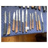 ASSORTED KITCHEN KNIVES, WOOD HANDLES, SERRATED