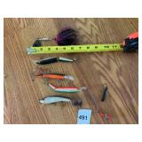 ASSORTED FISHING LURES, INCLUDES PLASTIC PLUGS,