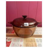 CORNING VISION AMBER GLASS CASSEROLE DISH W/ LID,