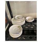 CERAMIC DINNERWARE SET, MAPLE LEAF PATTERN,