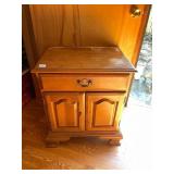 ETHAN ALLEN AMERICAN TRADITIONAL NIGHTSTAND,