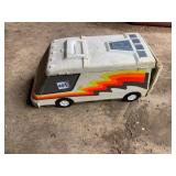MICRO MACHINES FOLDING PLAYSET, VAN-STYLE