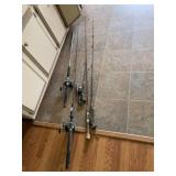ASSORTED FISHING RODS AND REELS, INCLUDES PENN