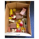 PLASTIC DOLLHOUSE FURNITURE, INCLUDES BEDS,