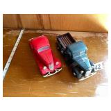 MOTOR MAX 1/24 SCALE DIE-CAST MODEL CARS, RED